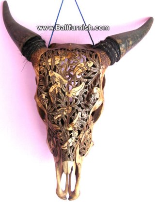 bhc-6-carved-bull-heads