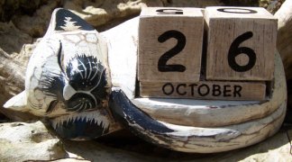 cal3-10-wood-calendars-bali-gifts