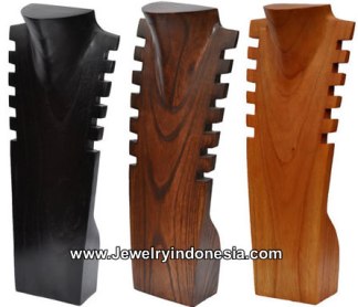 Jewelry Displays Wooden Busts
