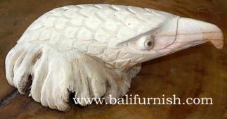prst3-3-burl-wood-animal-carvings-bali