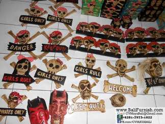 Skulls and Skeletons