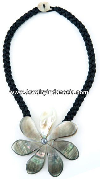 Mother of Pearl Shell Necklaces Bali Indonesia