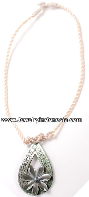 Mother of Pearl Shell Necklaces Bali Indonesia