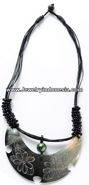 Mother of Pearl Shell Necklaces Bali Indonesia